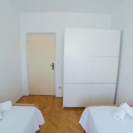 Apartment Andrea *